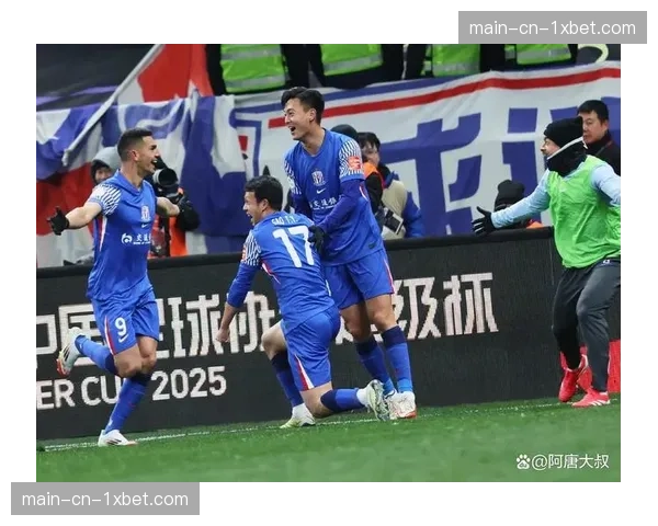 上海海港迎战山东泰山，卫冕冠军与老牌劲旅的榜首关键战前瞻